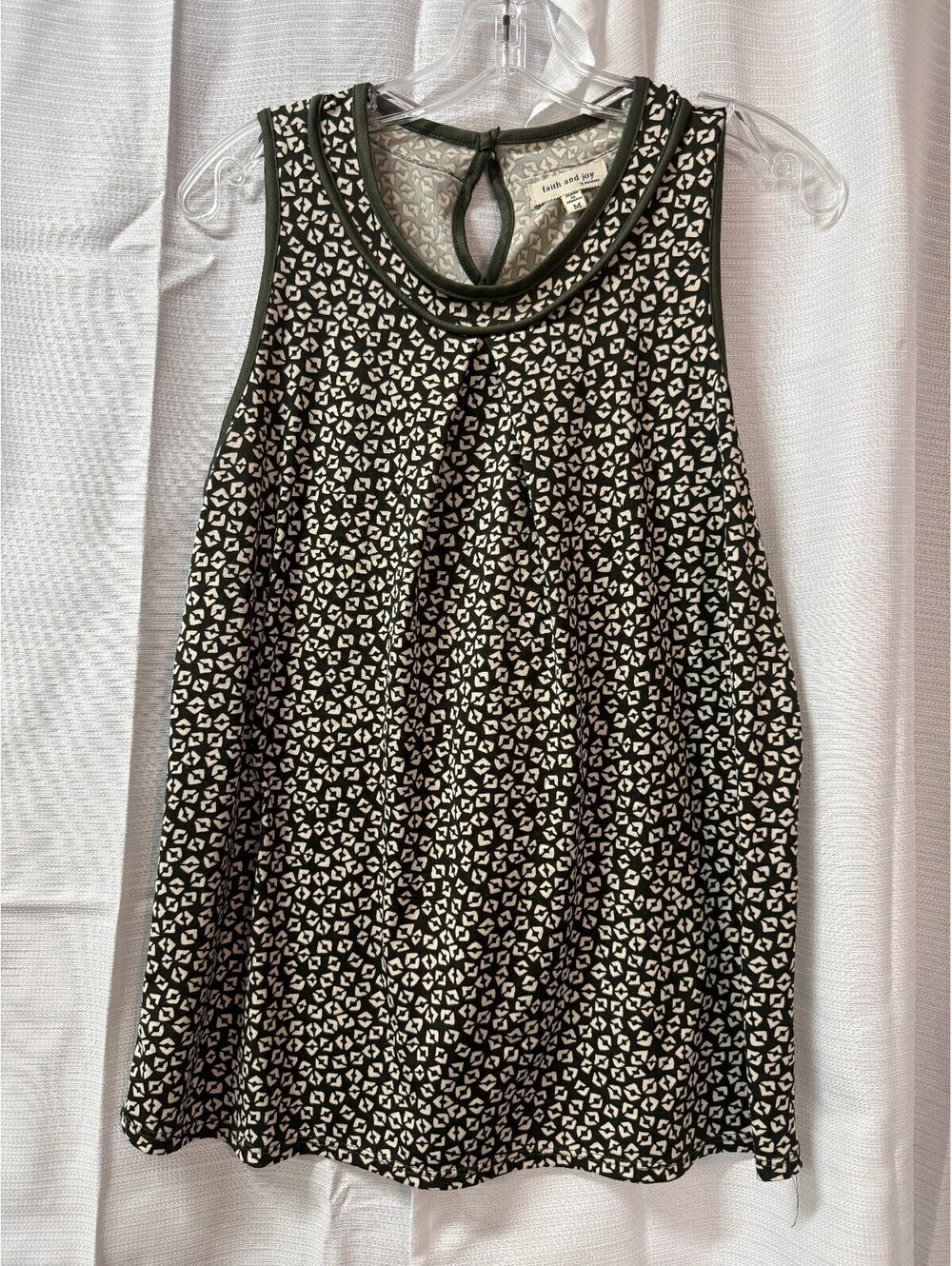 faith and joy Sleeveless Printed Tank Top, Medium